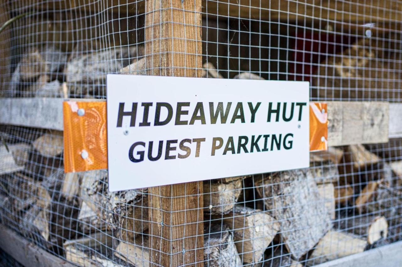 The Hideaway Hut - 1 Bed Shepherds Hut - เฮริฟอร์ด ภายนอก รูปภาพ